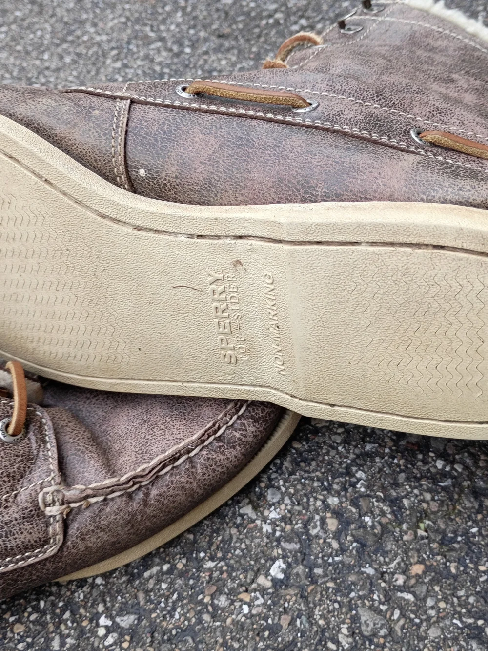 Sperry Brown Shearling-Lined Men’s Boat Boots